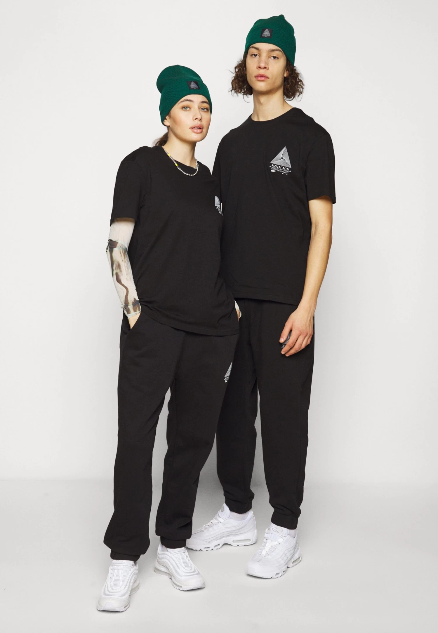 YOURTURN Wincent Weiss Basic - Trainingsbroek - Black 6 YOURTURN Wincent Weiss Basic - Trainingsbroek - Black - Afbeelding 6