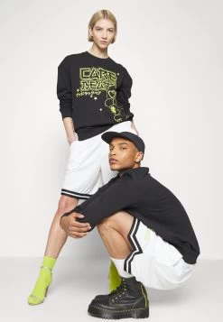 YOURTURN Unisex - Shorts - White 9 YOURTURN Unisex - Shorts - White -YOUR TURN Mode 6f5ad2a77f02486f8de5bd002f616c64