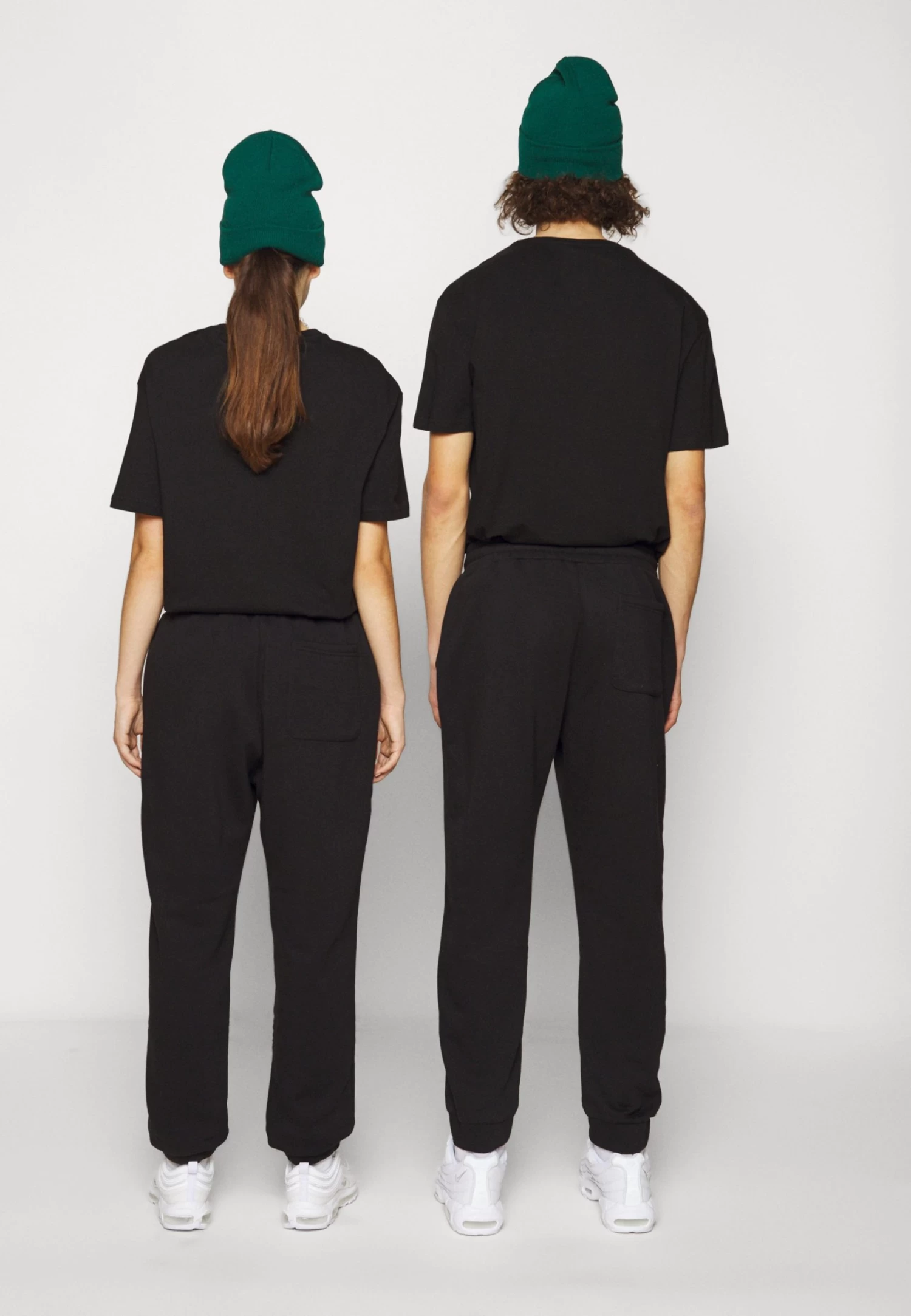 YOURTURN Wincent Weiss Basic - Trainingsbroek - Black 5 YOURTURN Wincent Weiss Basic - Trainingsbroek - Black - Afbeelding 5